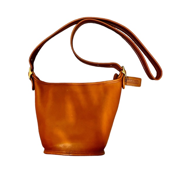 Coach Bags Vintage Coach Maggie Duffle Sac 99 British Tan Poshmark